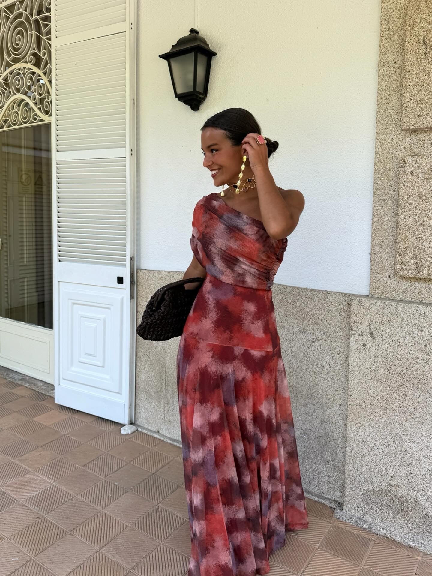 Flora | Vestido largo de hombro caído con estampado acuarela