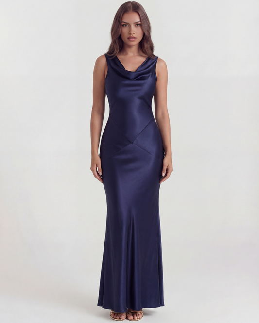 Azucena | Vestido largo satinado con espalda abierta en Azul Marino