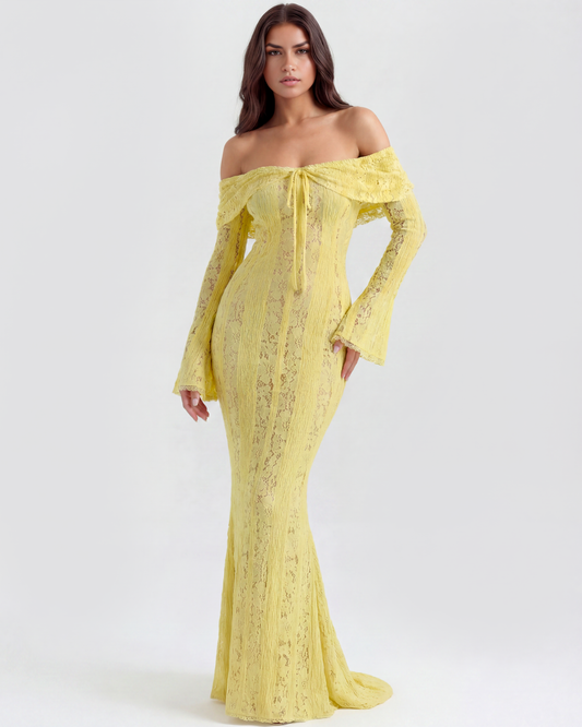 Sorella | Vestido largo de encaje con mangas acampanadas en Amarillo