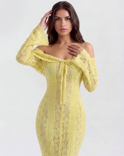 Sorella | Vestido largo de encaje con mangas acampanadas en Amarillo