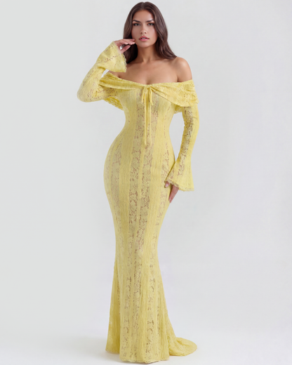 Sorella | Vestido largo de encaje con mangas acampanadas en Amarillo