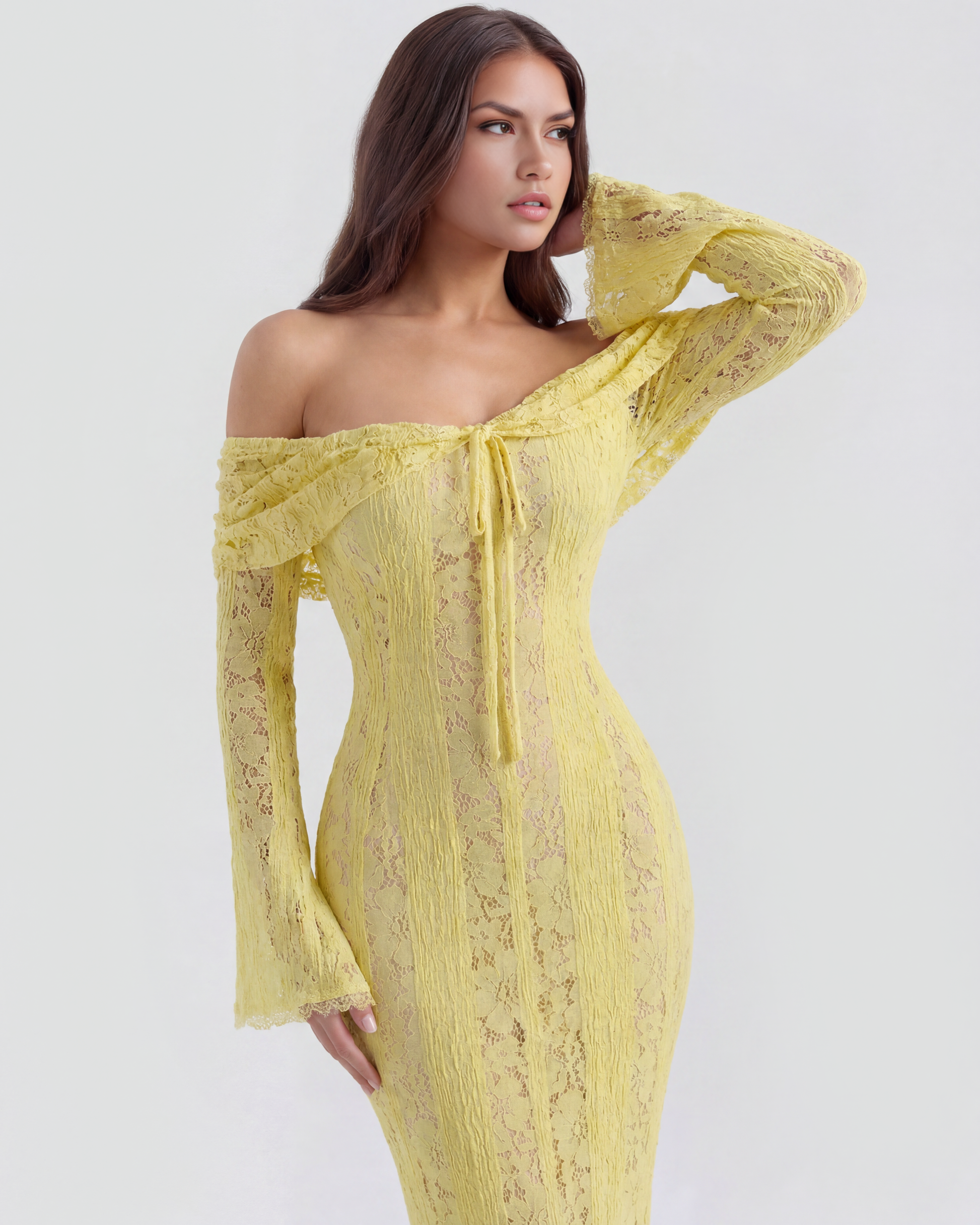 Sorella | Vestido largo de encaje con mangas acampanadas en Amarillo