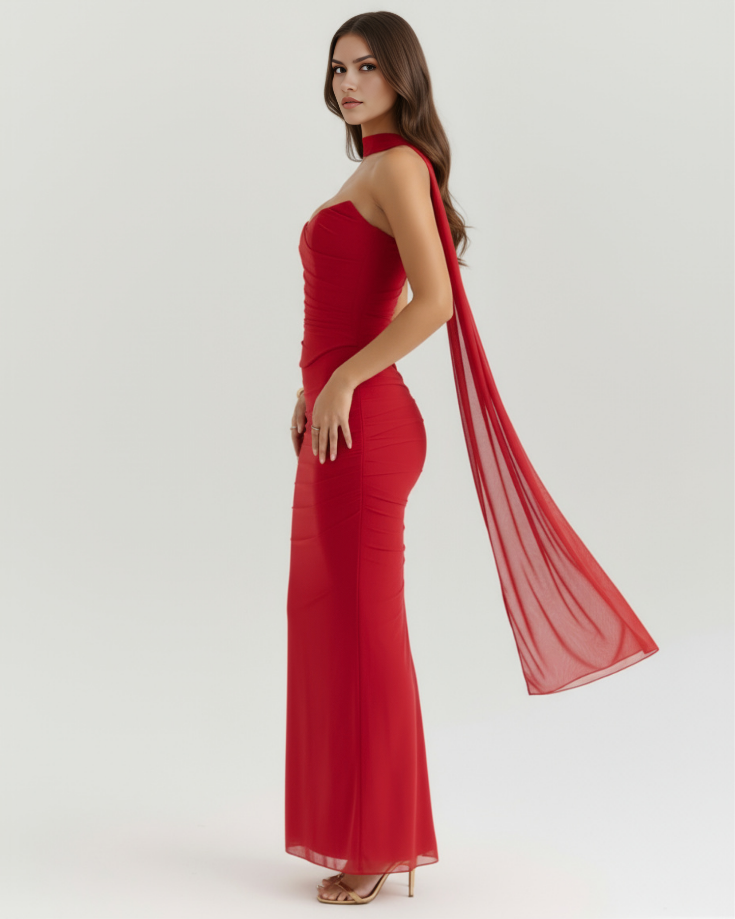 Lysandra | Conjunto largo de corsé y falda drapeada en Rojo