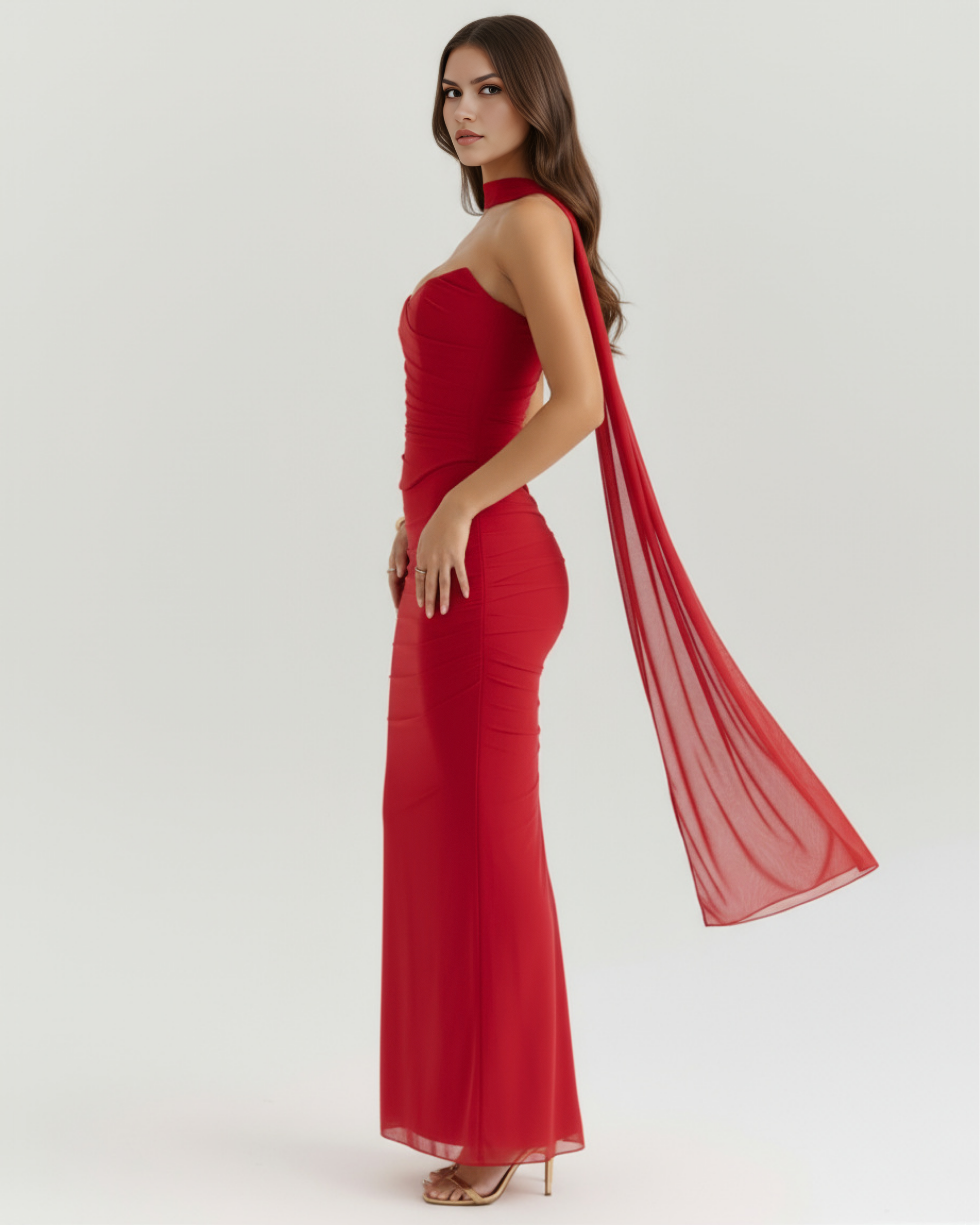 Lysandra | Conjunto largo de corsé y falda drapeada en Rojo