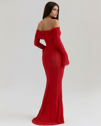 Corinna | Vestido largo de encaje con escote bardot en Rojo