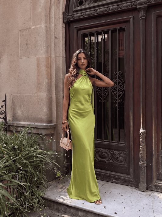 Amalfi | Vestido largo satinado con cuello halter