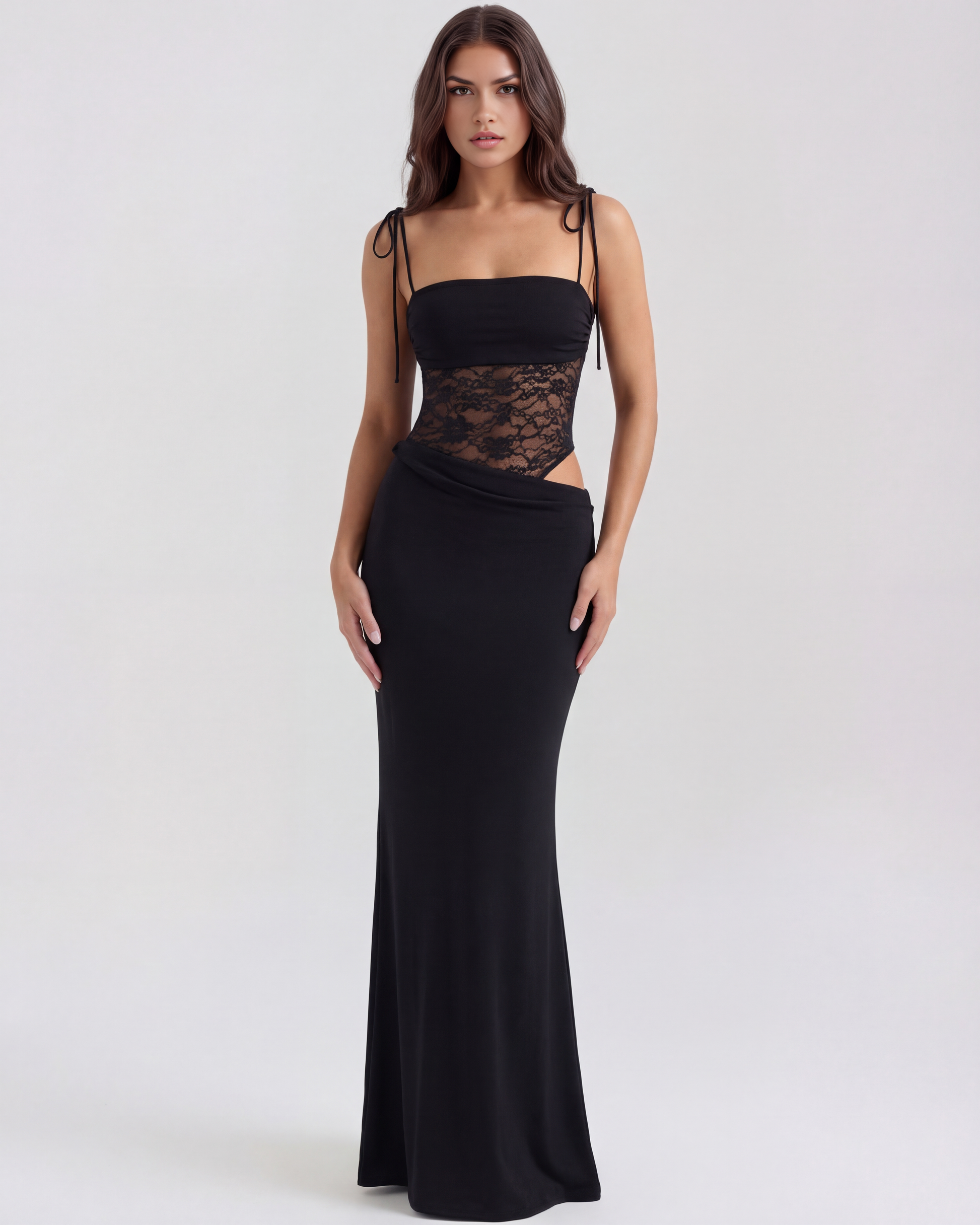 Cayetana | Vestido largo de encaje con tirantes finos en Negro