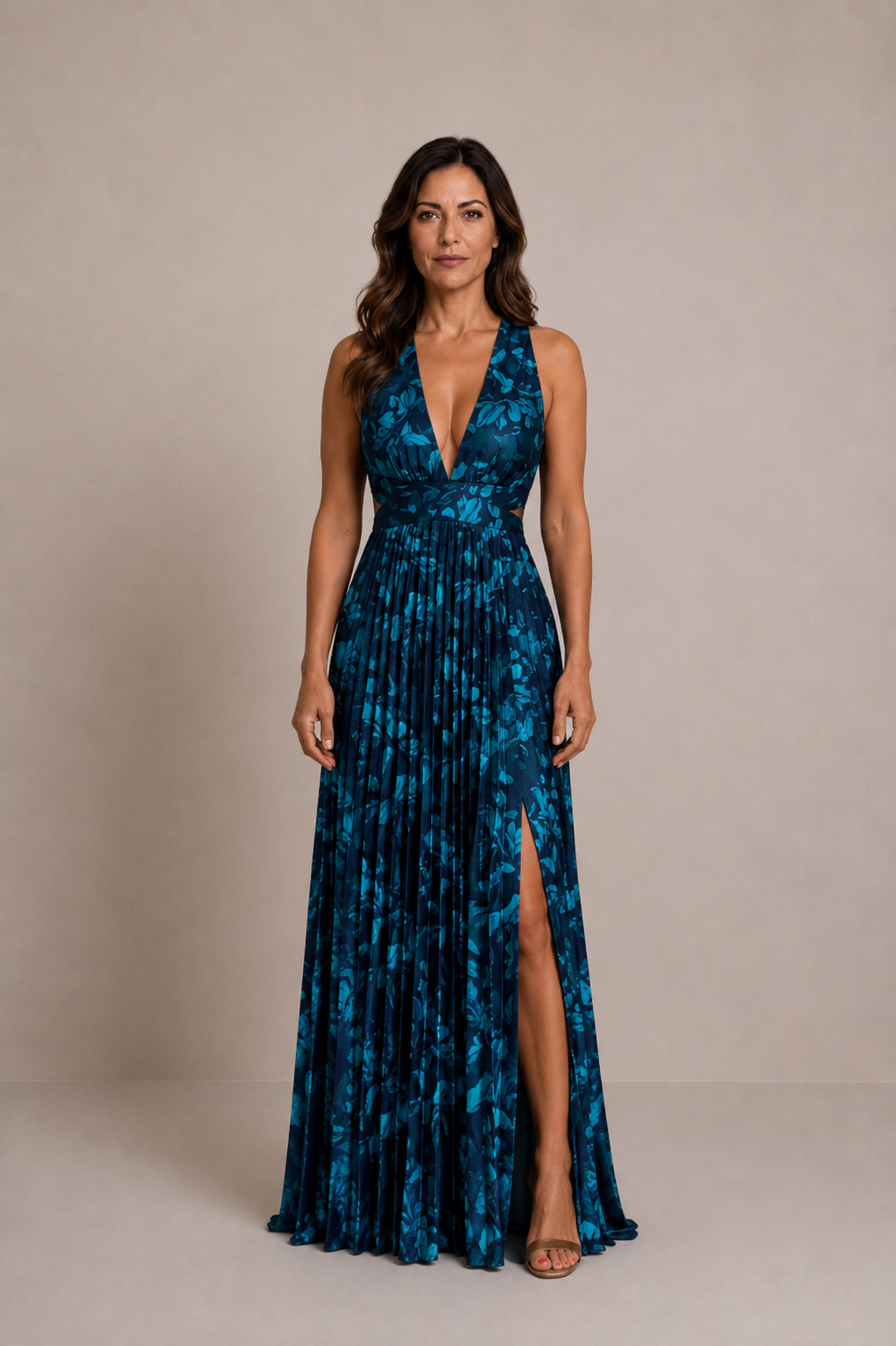 Aurelia | Vestido largo plisado con escote en V
