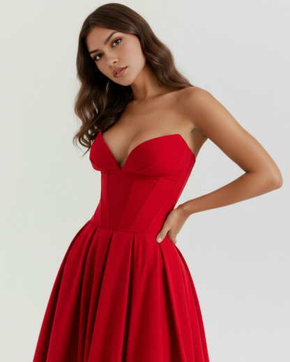 Eliora | Vestido midi strapless de falda amplia en Rojo