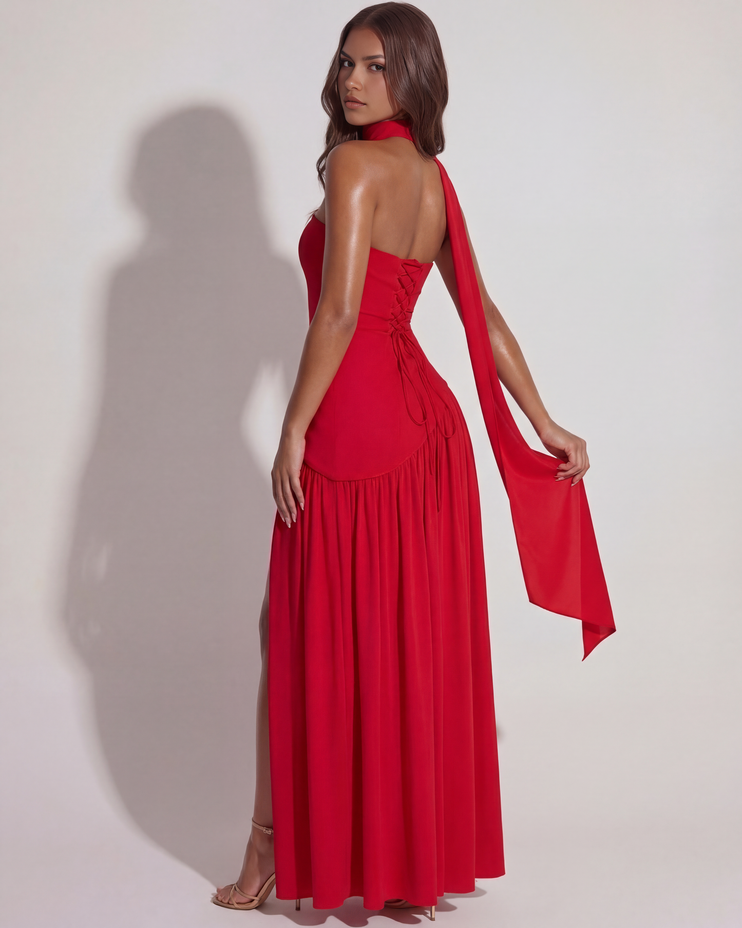 Melisande | Vestido largo strapless con abertura en Blanco