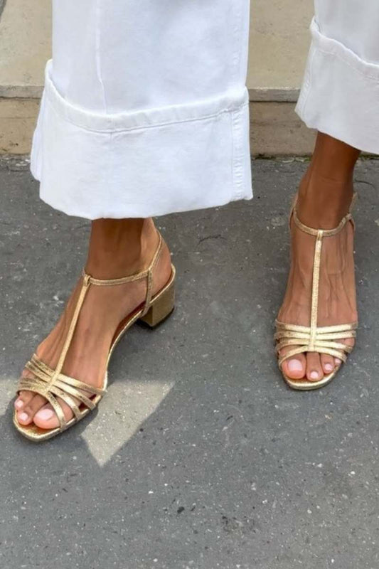 Elisetta | Sandalias doradas de tacón bajo