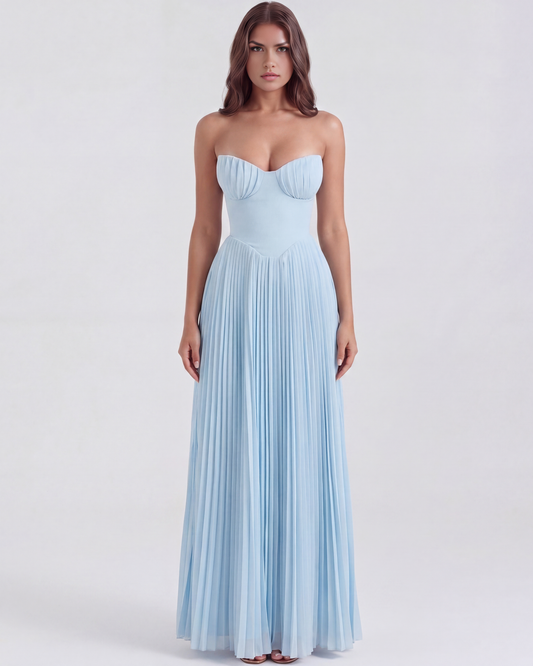 Bellaria | Vestido largo plisado con escote strapless en Azul