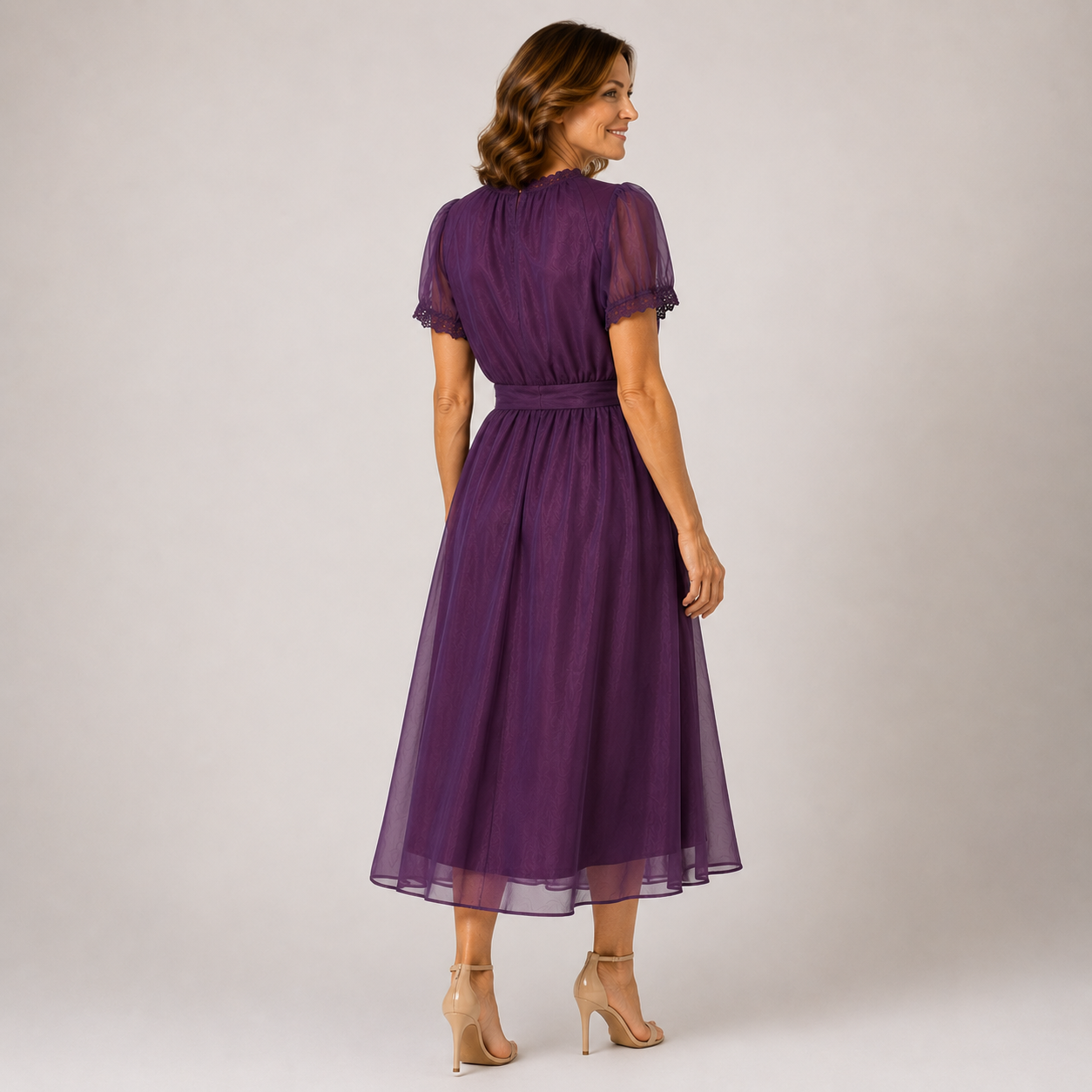 Flavia | Vestido largo de chifón con escote lágrima y ribete de encaje