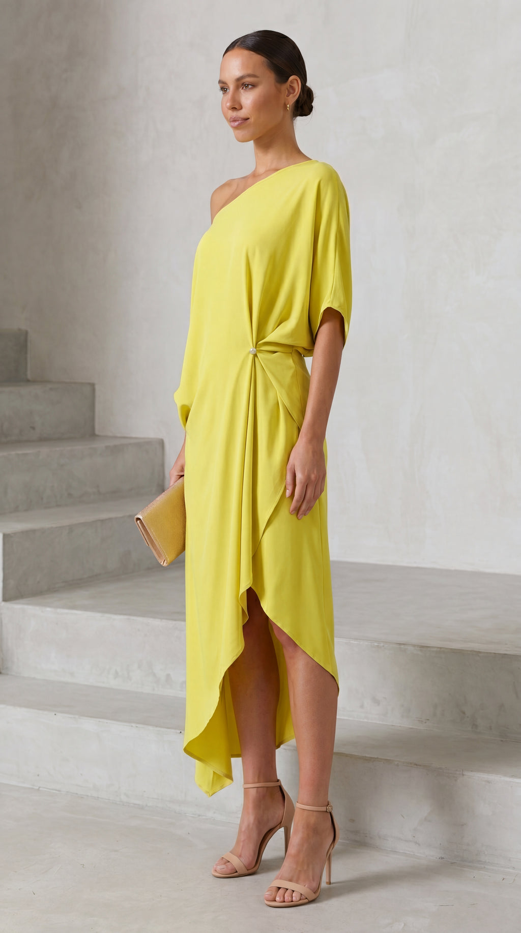 Camila | Vestido asimétrico elegante.