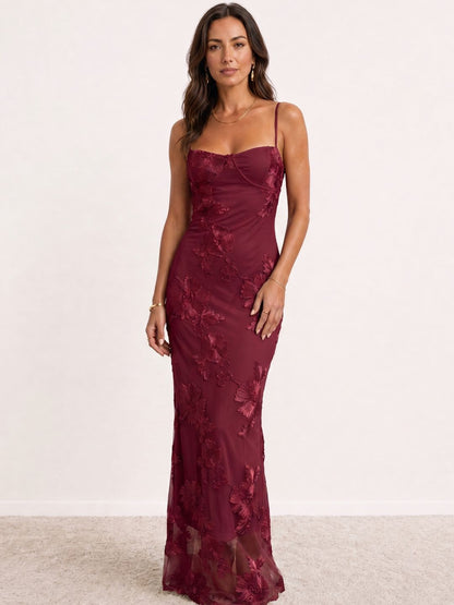 Elira | Vestido largo bordado con tirantes