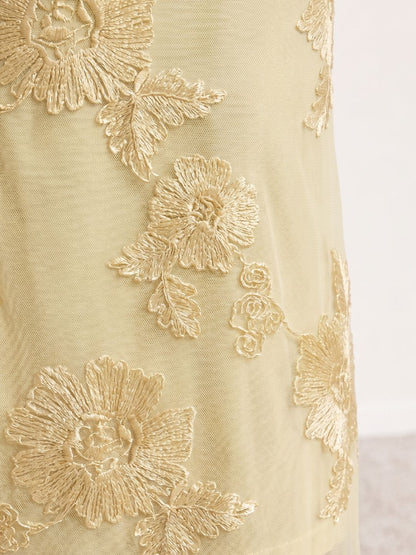 Elira | Vestido largo bordado con tirantes