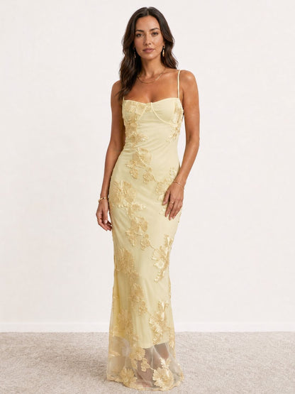 Elira | Vestido largo bordado con tirantes