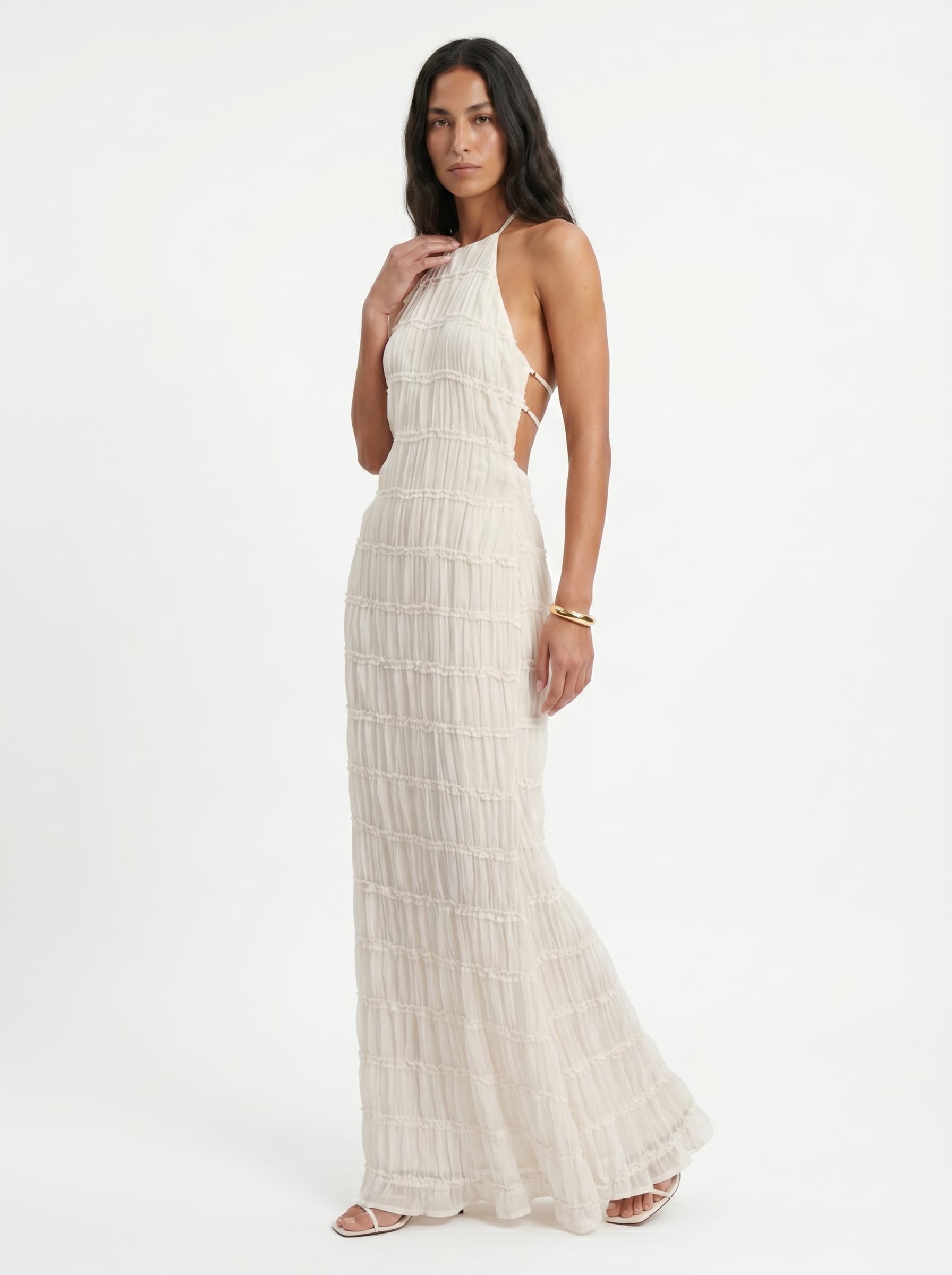 Angela | Vestido largo halter con textura plisada