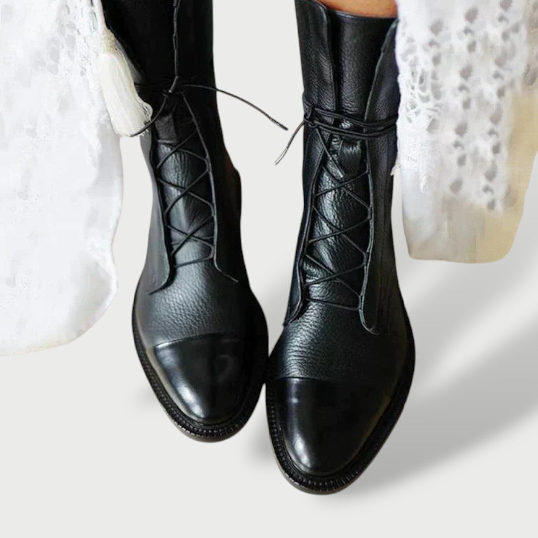Roma | Botas de cuero con cordones y caña media