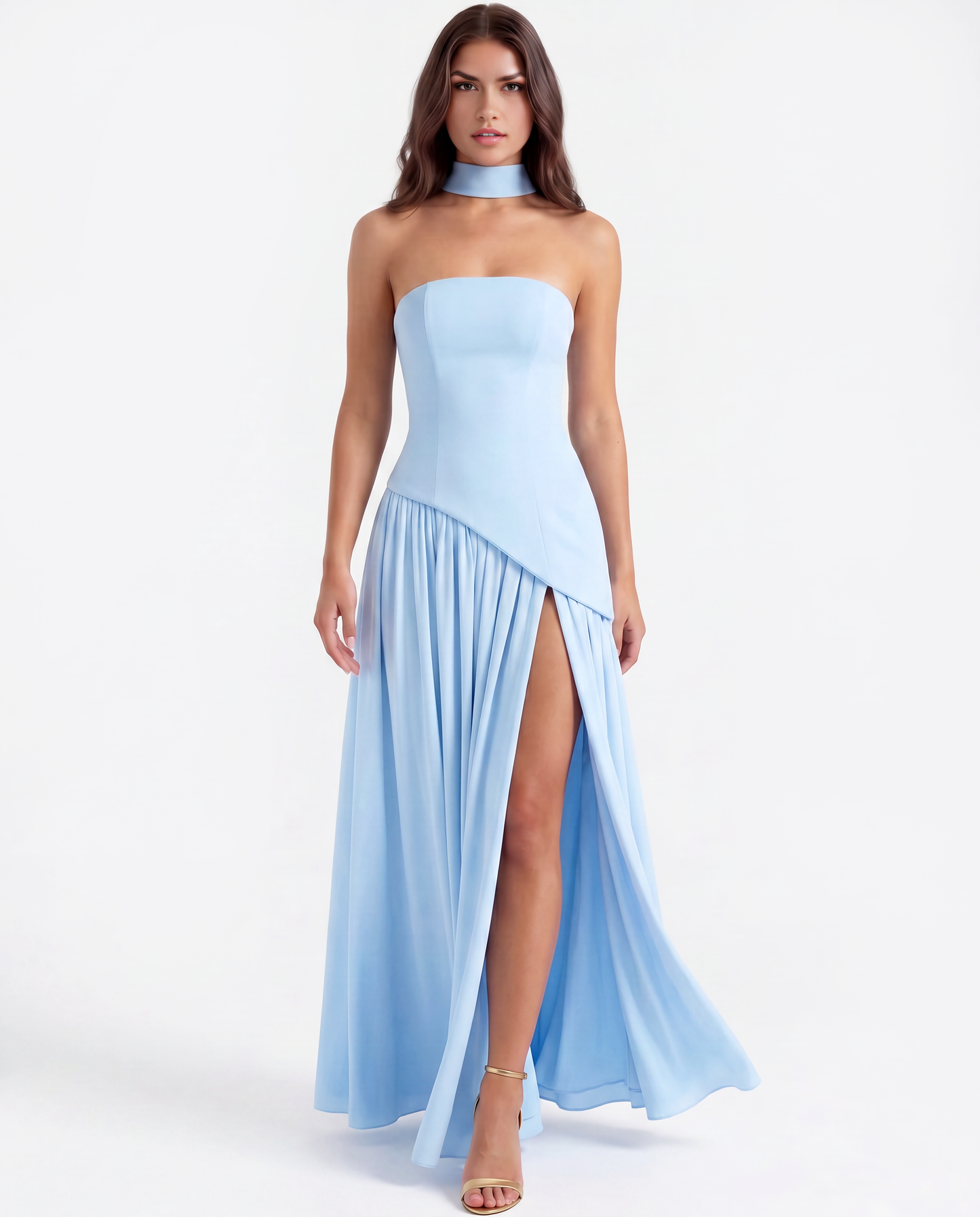 Melisande | Vestido largo strapless con abertura en Blanco y Negro