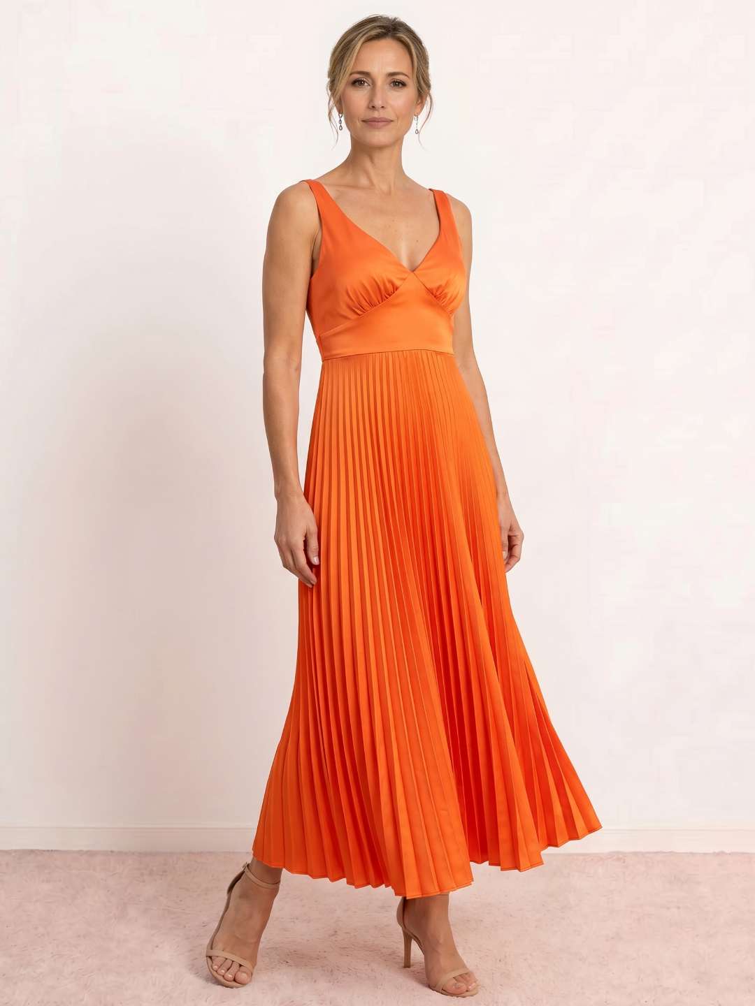 Vesta | Vestido midi plisado con escote en V