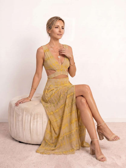 Ibiza | Vestido largo cut out con estampado tie-dye