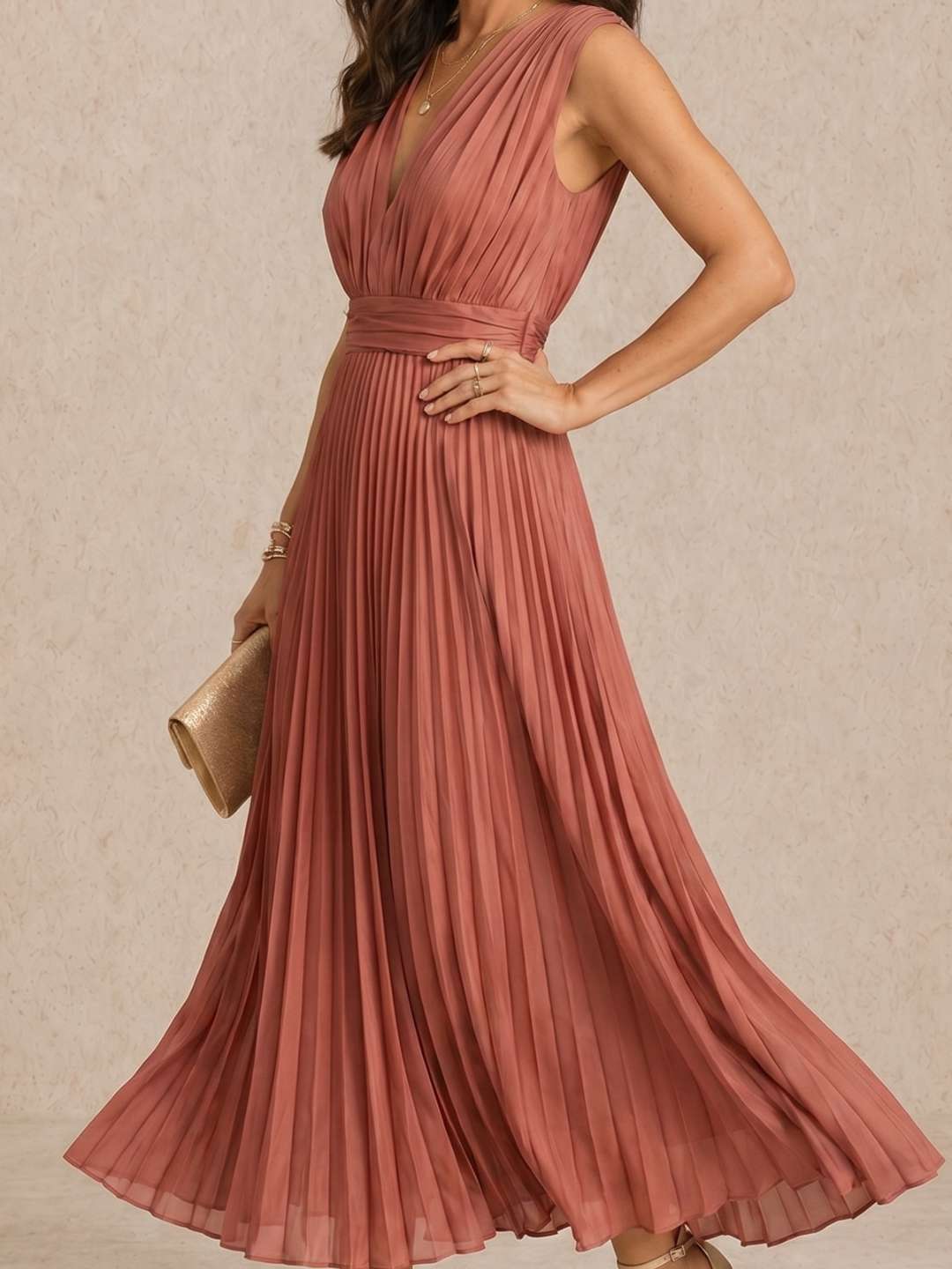Aurelia | Vestido midi plisado con escote en V