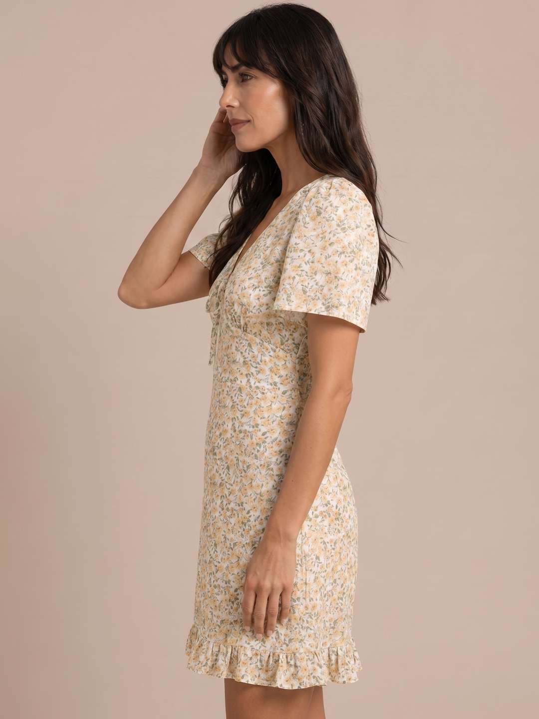Fiorella | Vestido corto floral con escote en V