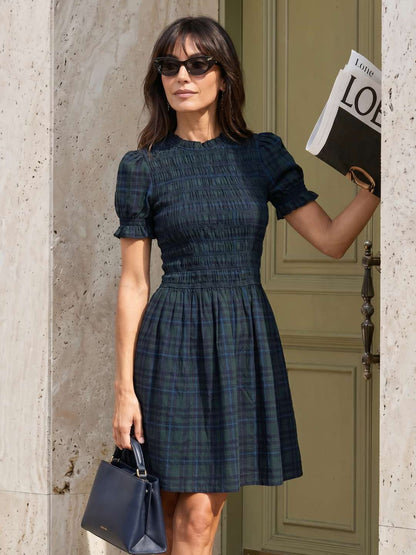 Elena | Vestido corto de cuadros con mangas abullonadas