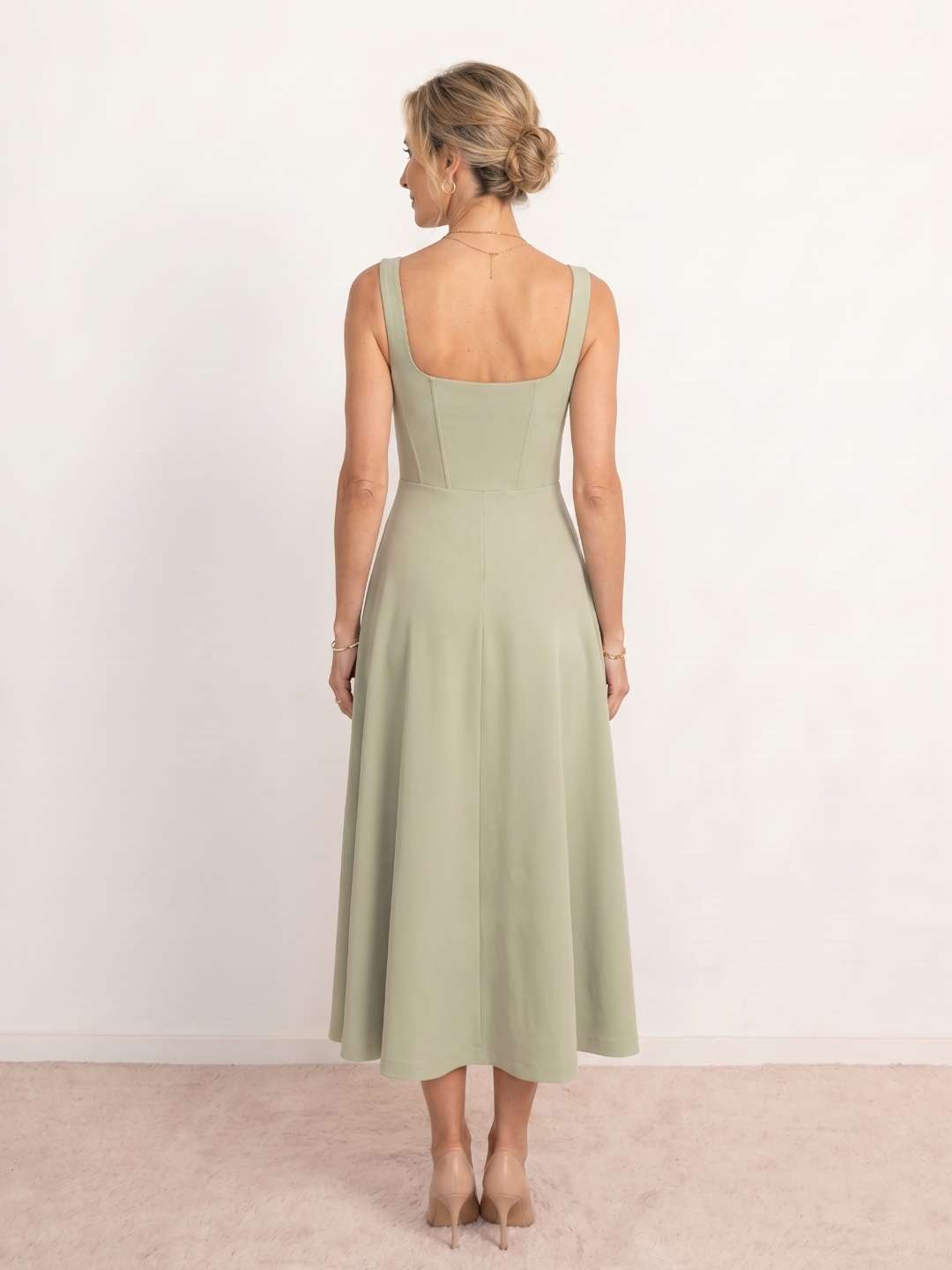 Scarlett | Vestido midi con escote cuadrado