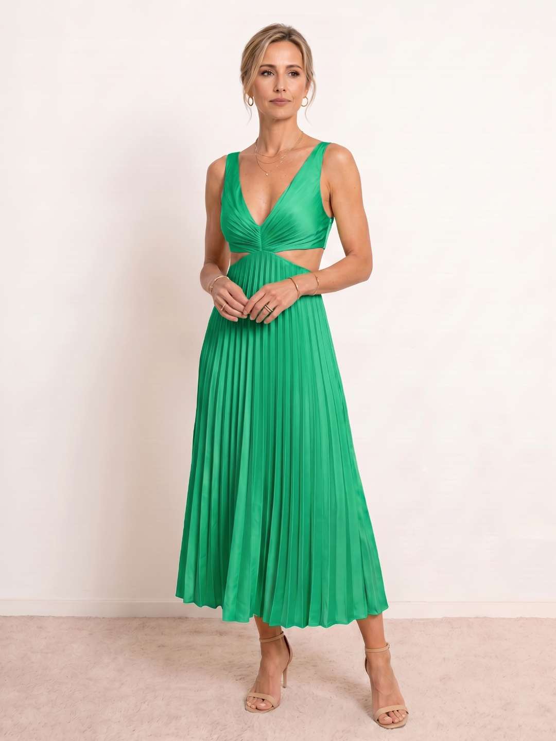 Celeste | Vestido midi plisado con escote en V