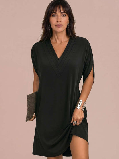 Maya | Vestido corto fluido con escote en V