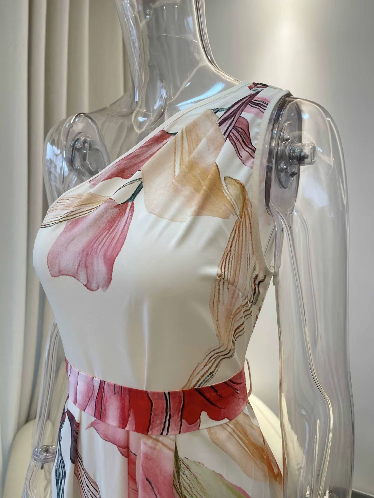 Scarlett | Vestido largo floral con lazada