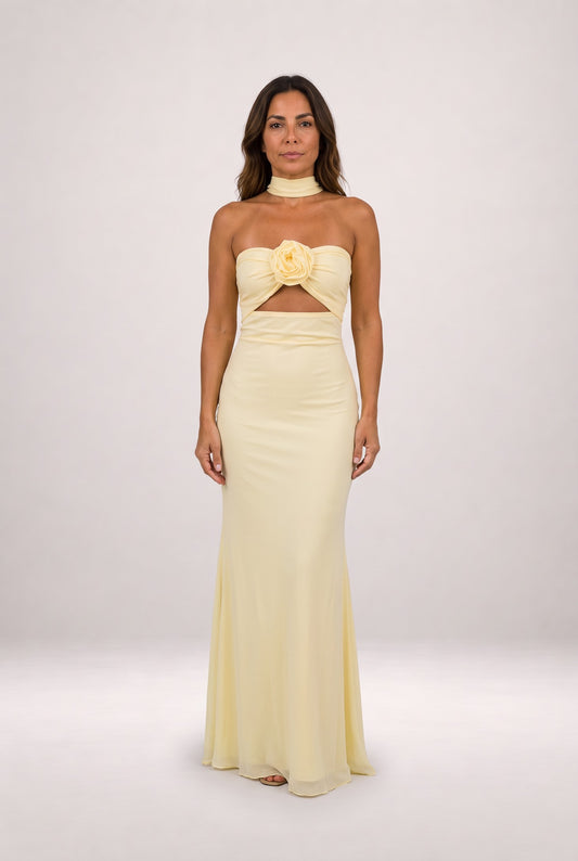 Gardenia | Vestido largo halter con rosa decorativa