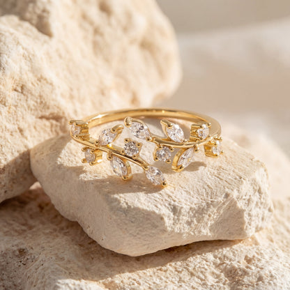 Lucente | Anillo ajustable en espiral con cristales