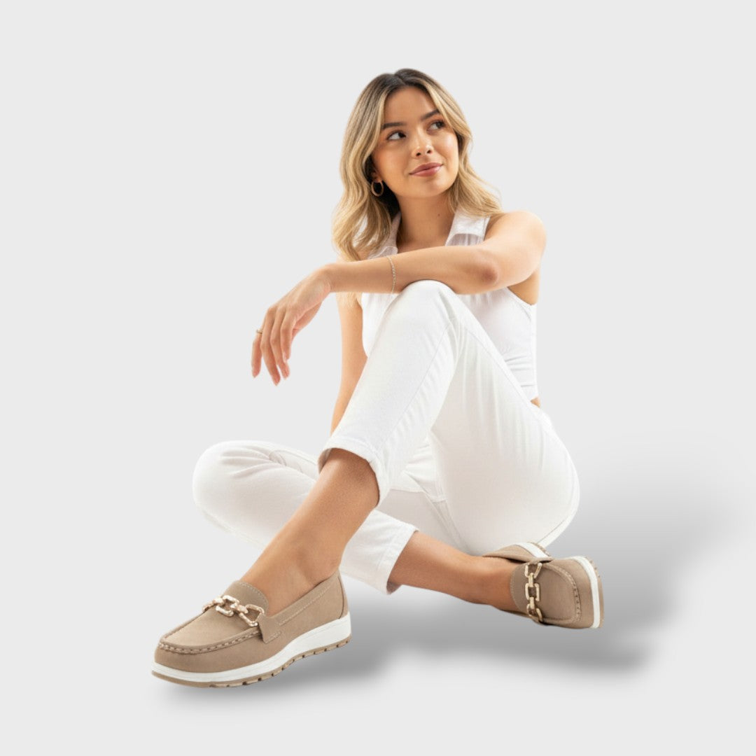 Giulio | Mocasines de ante con cadena dorada y plataforma