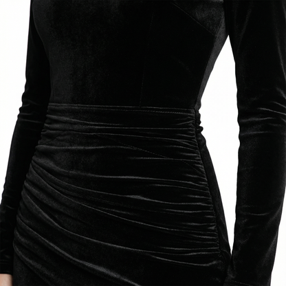 Nera | Vestido ajustado de terciopelo negro
