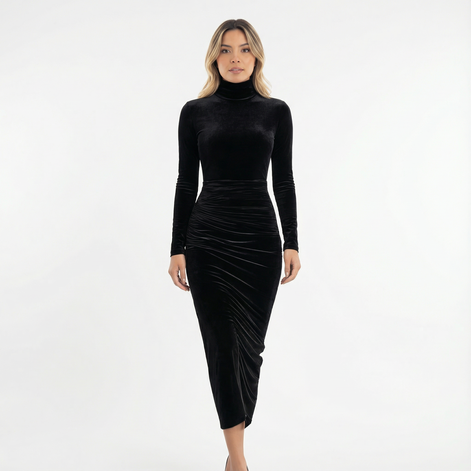 Nera | Vestido ajustado de terciopelo negro