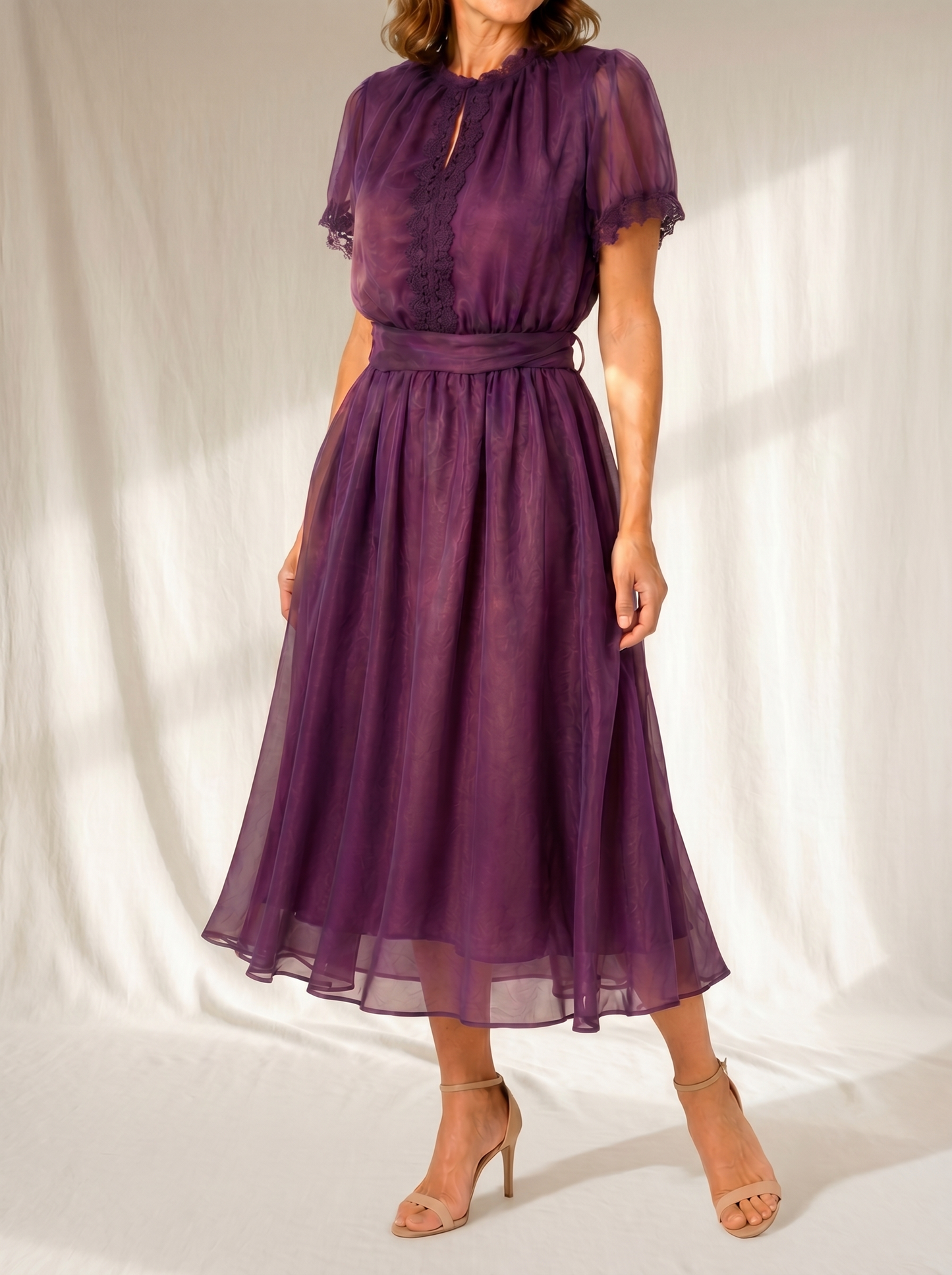 Flavia | Vestido largo de chifón con escote lágrima y ribete de encaje