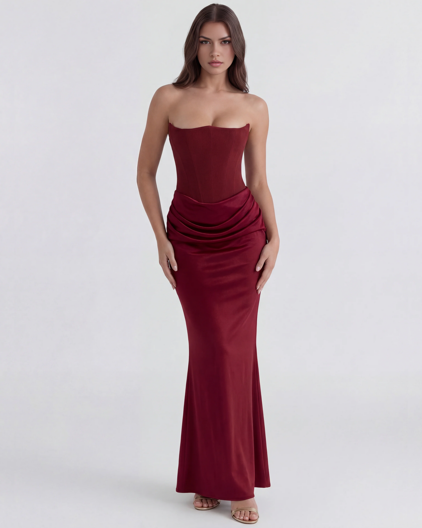 Nives | Vestido largo strapless de crepé satinado en Negro