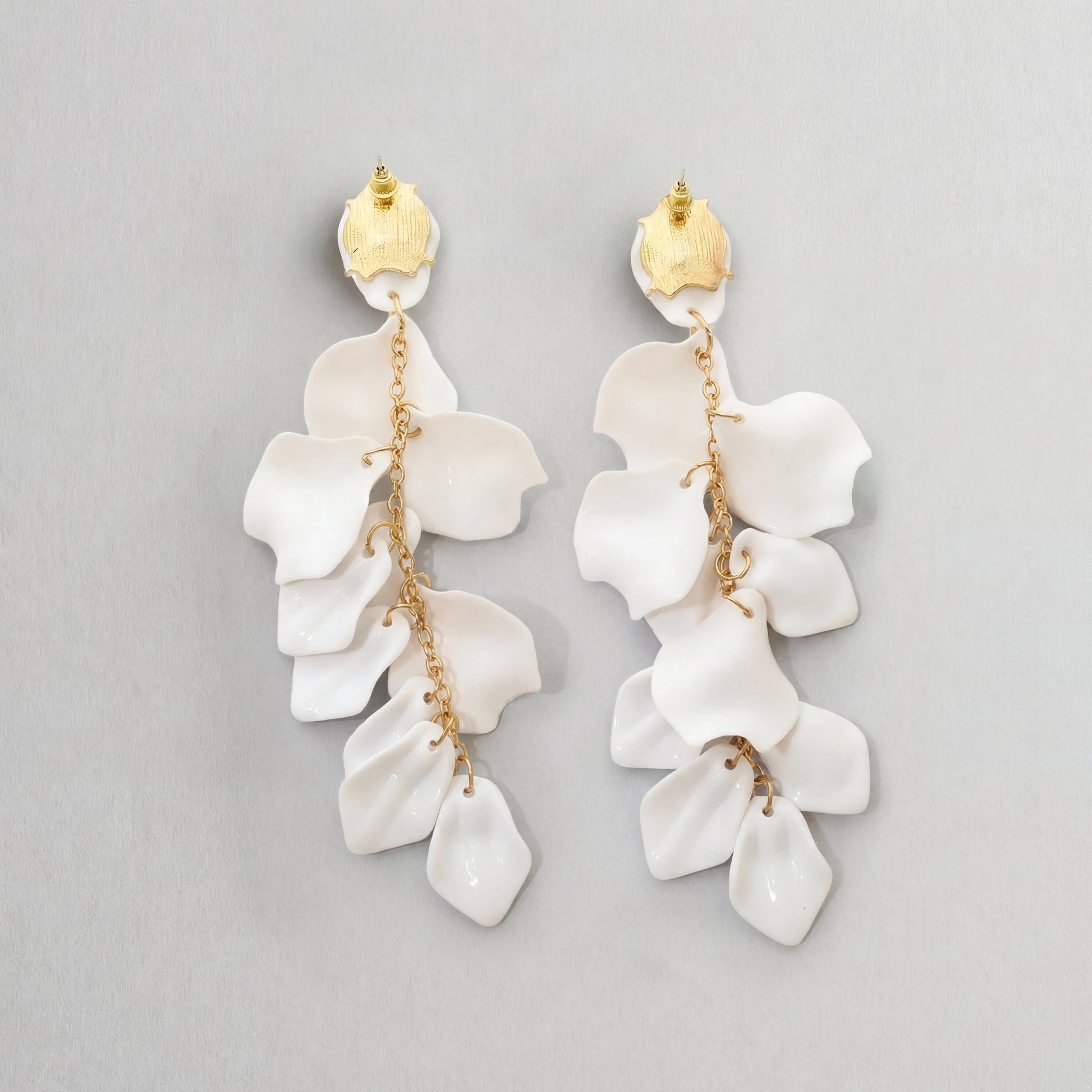 Orchidea | Pendientes largos con pétalos de flor