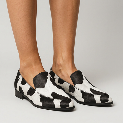 Elio | Mocasines negros de líneas modernas