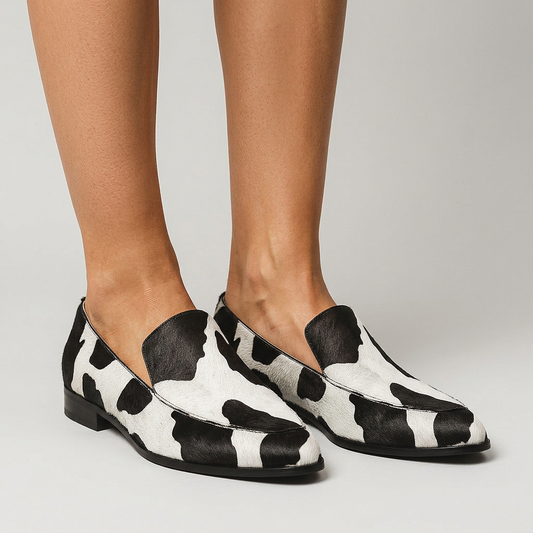 Elio | Mocasines negros de líneas modernas